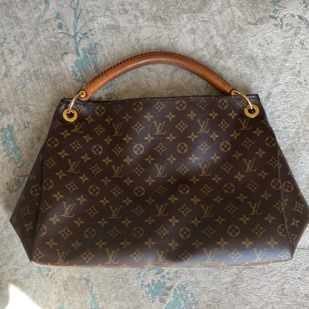 LV ARTSY MM This is excluded in any bundle discounts 💯 Authentic - Picture 5 of 11